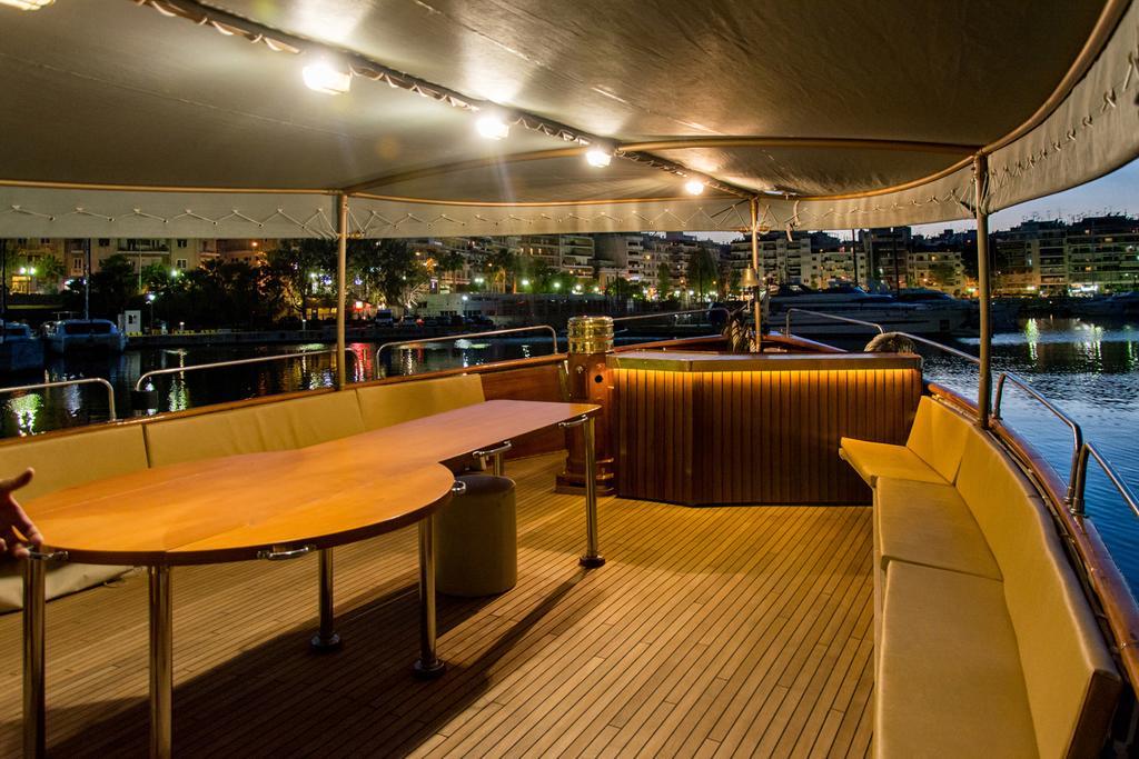 Luxury Yachthotel Amanda Psarou Esterno foto